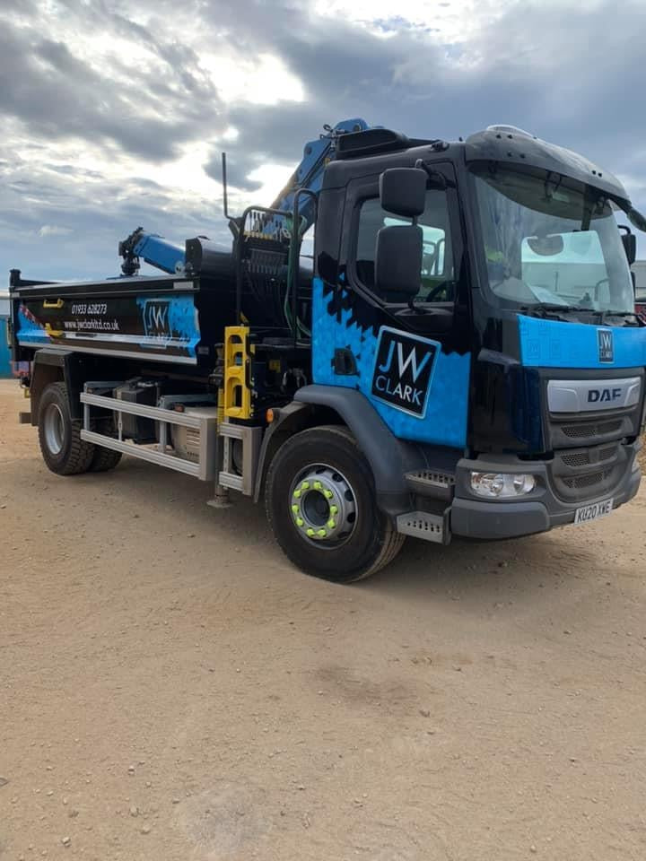 'Muck Away' on 4-wheel Grab Lorry