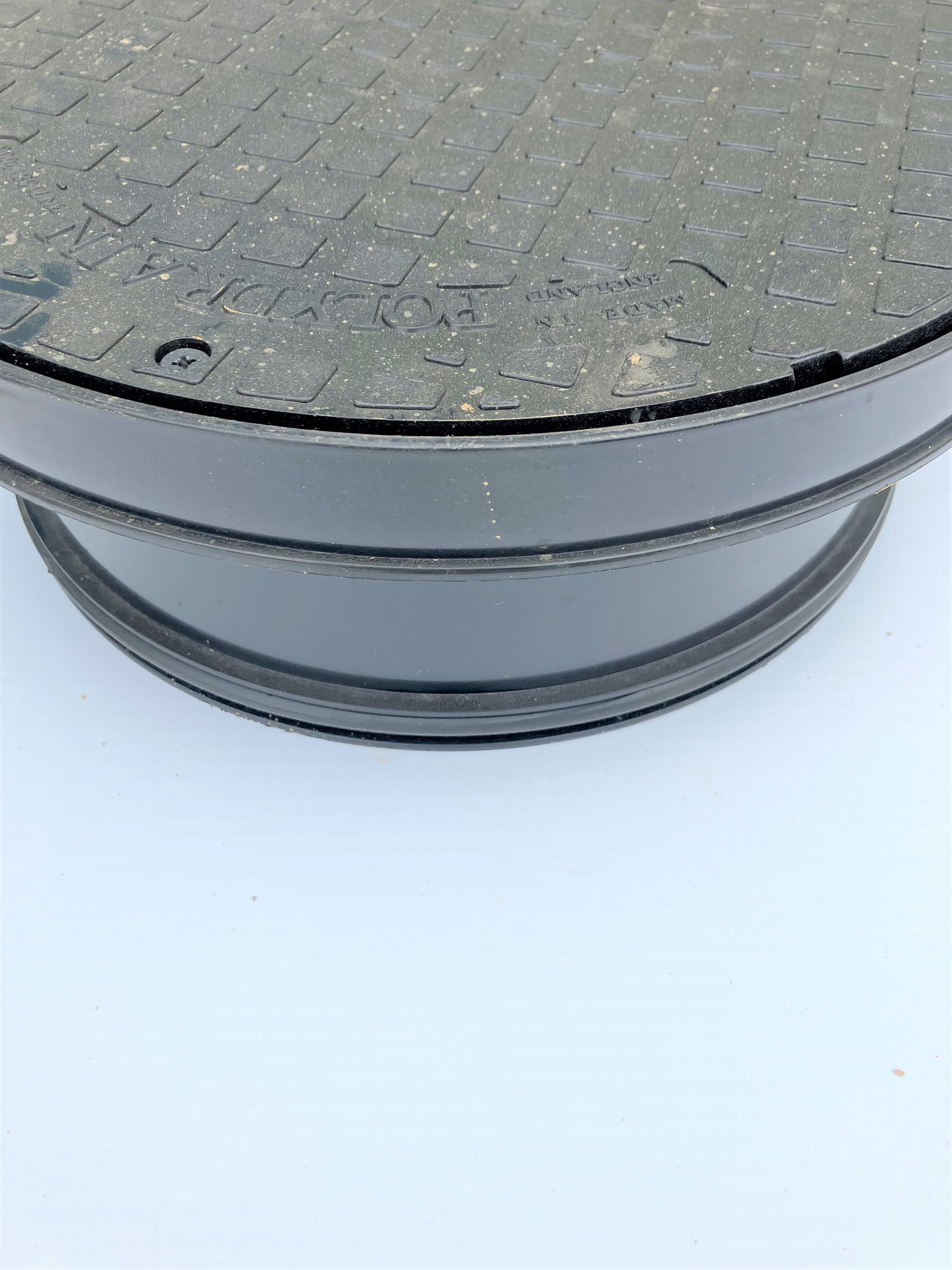 Small manhole cover 330mm