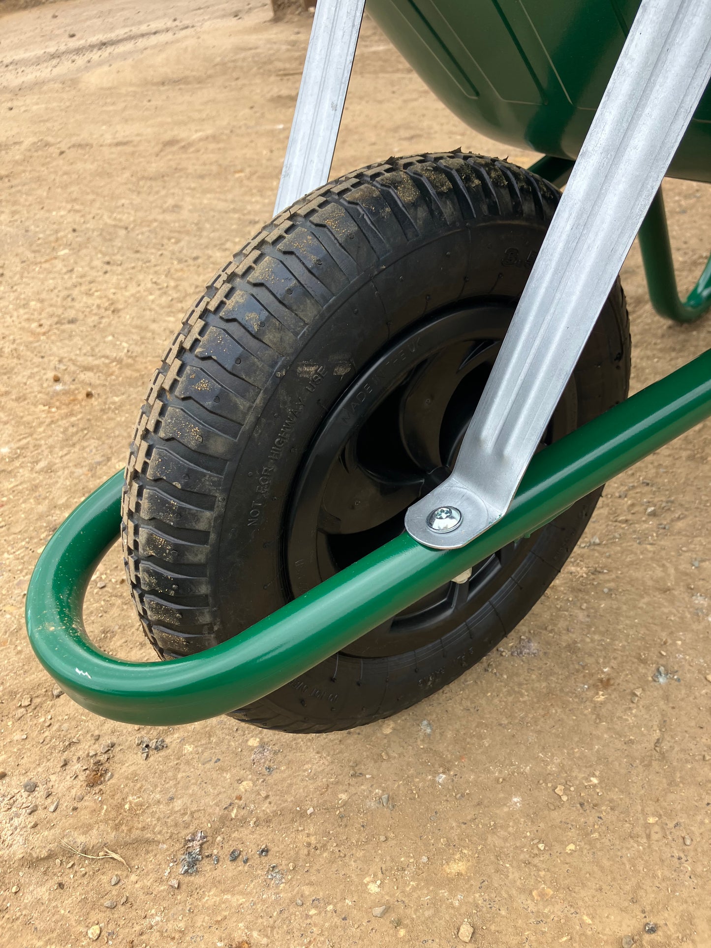 Wheelbarrow 90 litre