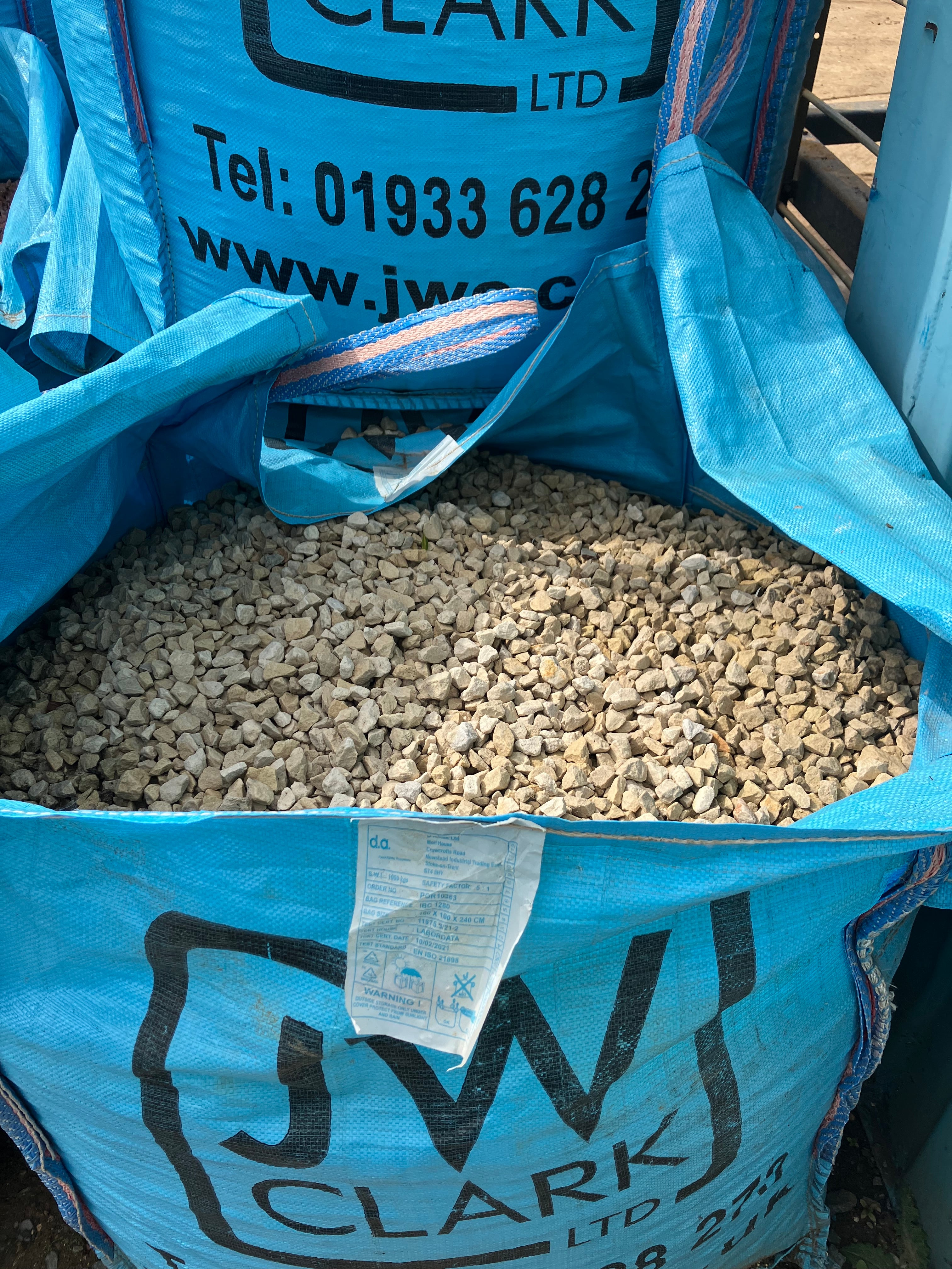 Cotswold Stone Chippings Jumbo Bag 800kg JW Clark Ltd